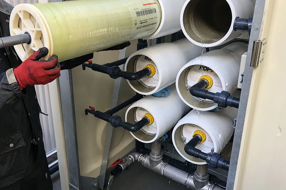 寿命のRO膜を交換する際に気をつけること